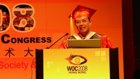 2008年谢立信教授在世界眼科大会上发言