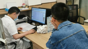 近视手术并非“一劳永逸”，这些术后护眼知识需要你了解...