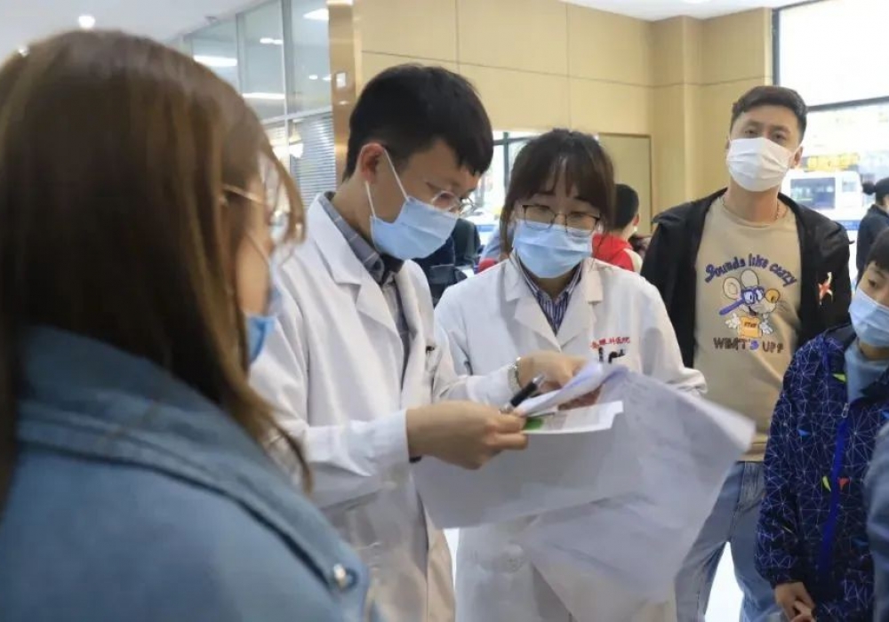 提升就医满意度，近视防控夜间门诊上线啦