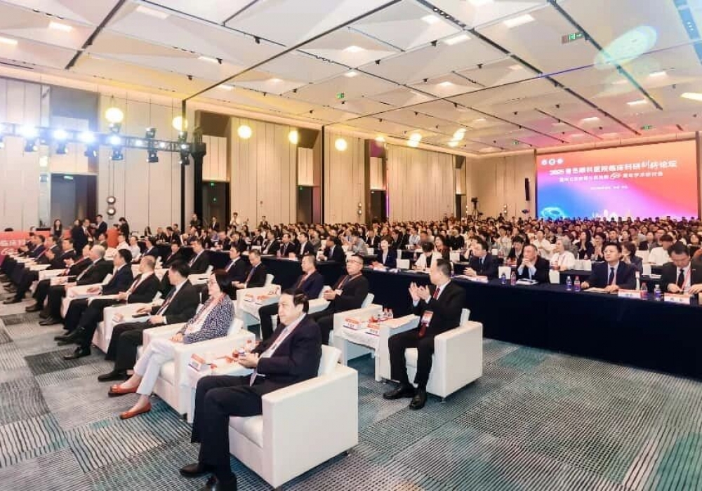 六秩传薪火，匠心谱华章 | 2025青岛眼科医院临床科研创新论坛暨谢立信教授从医执教60周年学术研讨会召开