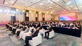 六秩传薪火，匠心谱华章 | 2025青岛眼科医院临床科研创新论坛暨谢立信教授从医执教60周年学术研讨会召开