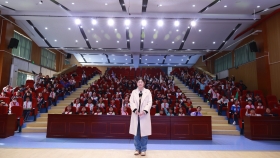 护眼科普进校园,守护明眸向未来 | 专家讲座走进崂山区第三实验小学